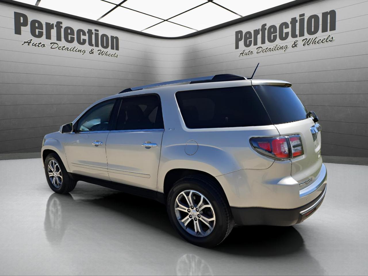GMC Acadia FWD 4dr SLT w/SLT-1 2016