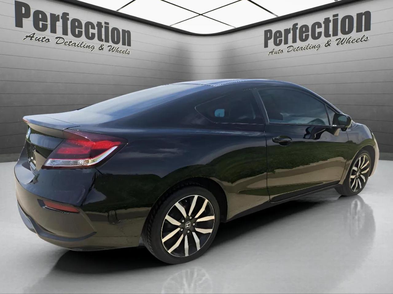 Honda Civic Coupe 2dr CVT EX-L 2015