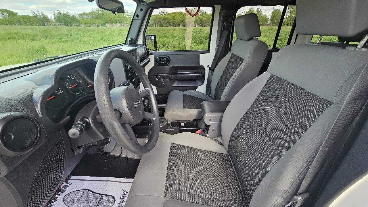 Jeep Wrangler Unlimited RWD 4dr X 2009