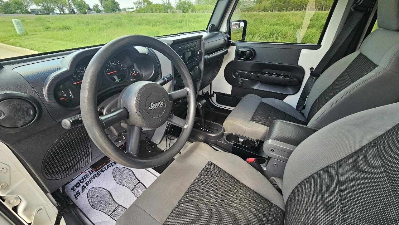 Jeep Wrangler Unlimited RWD 4dr X 2009