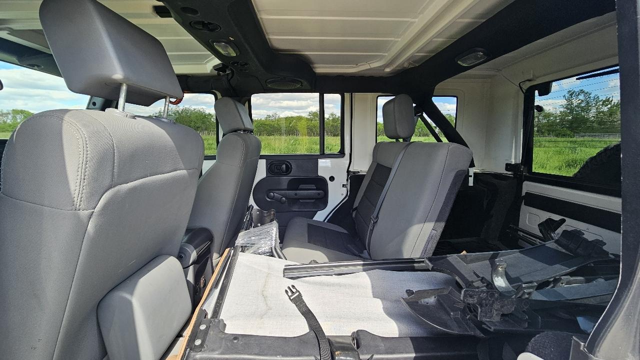 Jeep Wrangler Unlimited RWD 4dr X 2009