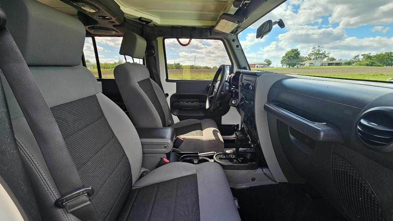 Jeep Wrangler Unlimited RWD 4dr X 2009