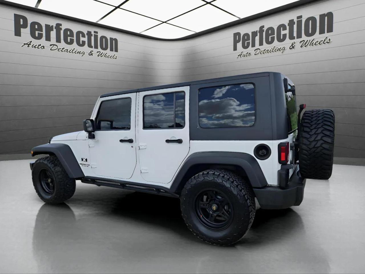 Jeep Wrangler Unlimited RWD 4dr X 2009