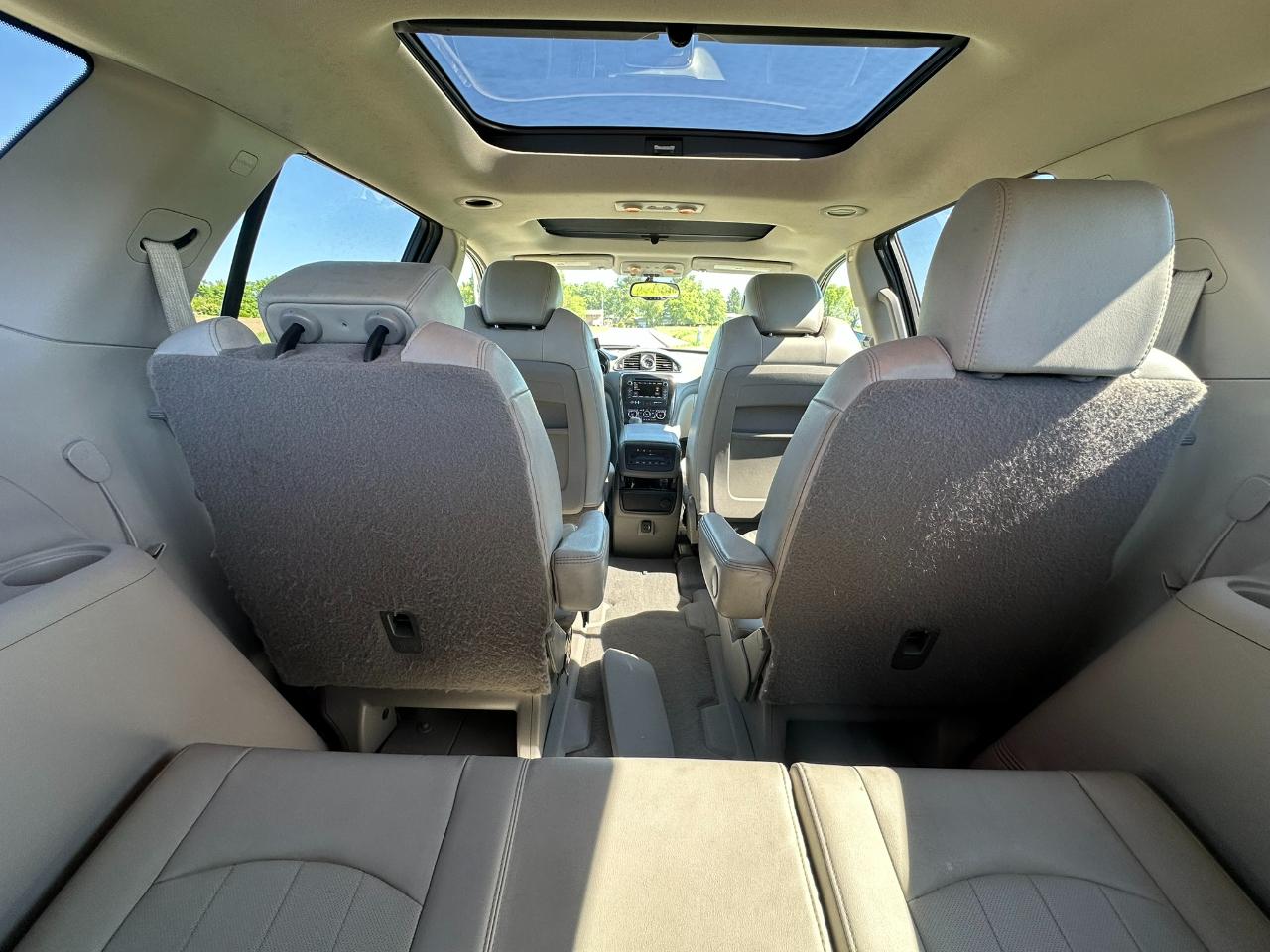 Buick Enclave FWD 4dr Leather 2017