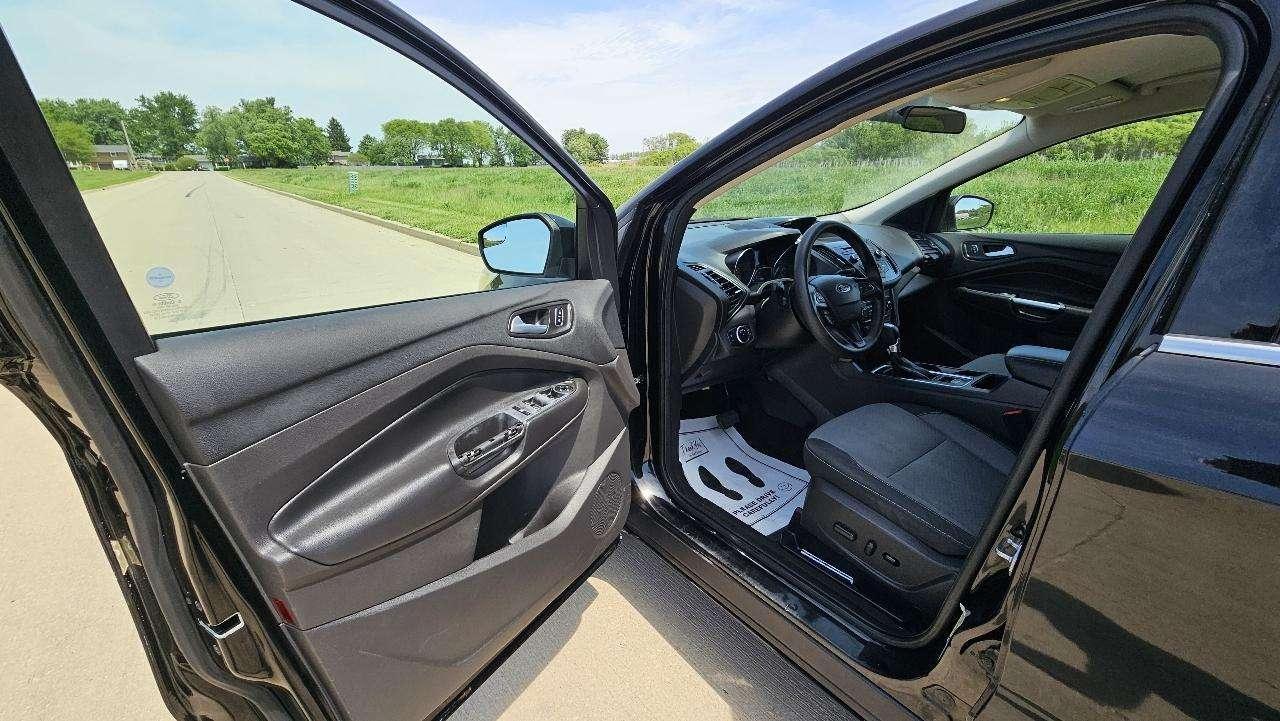 Ford Escape SE FWD 2017