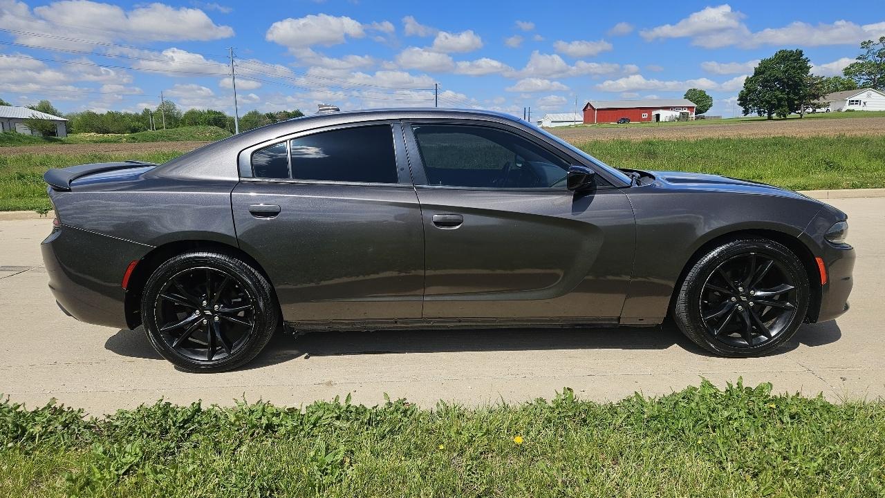 Dodge Charger SXT Plus RWD 2018