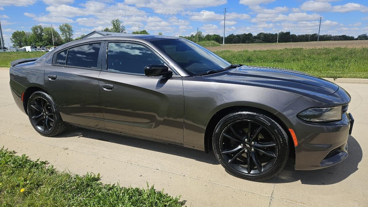 Dodge Charger SXT Plus RWD 2018