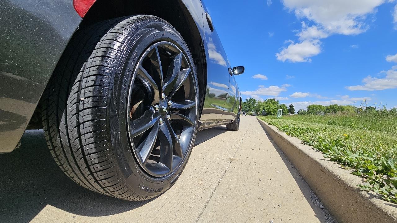 Dodge Charger SXT Plus RWD 2018