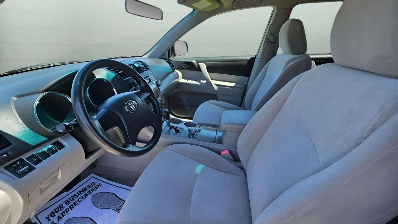 Toyota Highlander 4WD 4dr Base (Natl) 2008