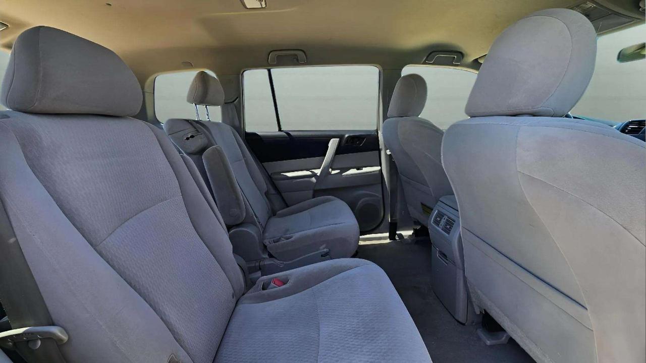 Toyota Highlander 4WD 4dr Base (Natl) 2008