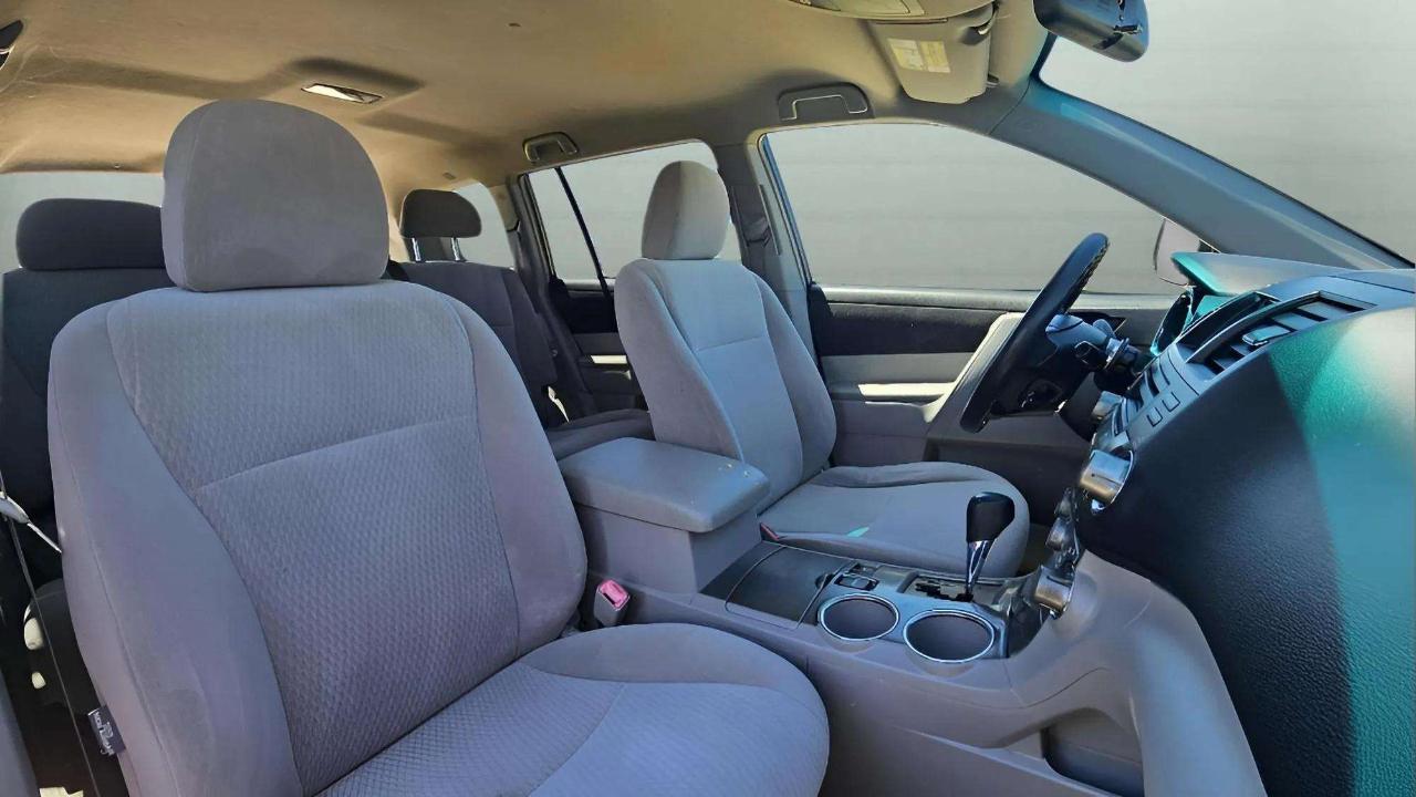 Toyota Highlander 4WD 4dr Base (Natl) 2008