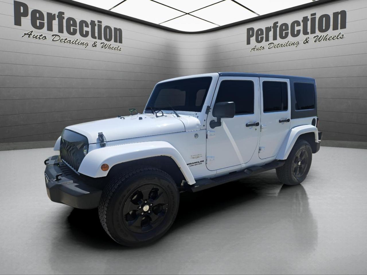 Jeep Wrangler Unlimited 4WD 4dr Sahara 2013