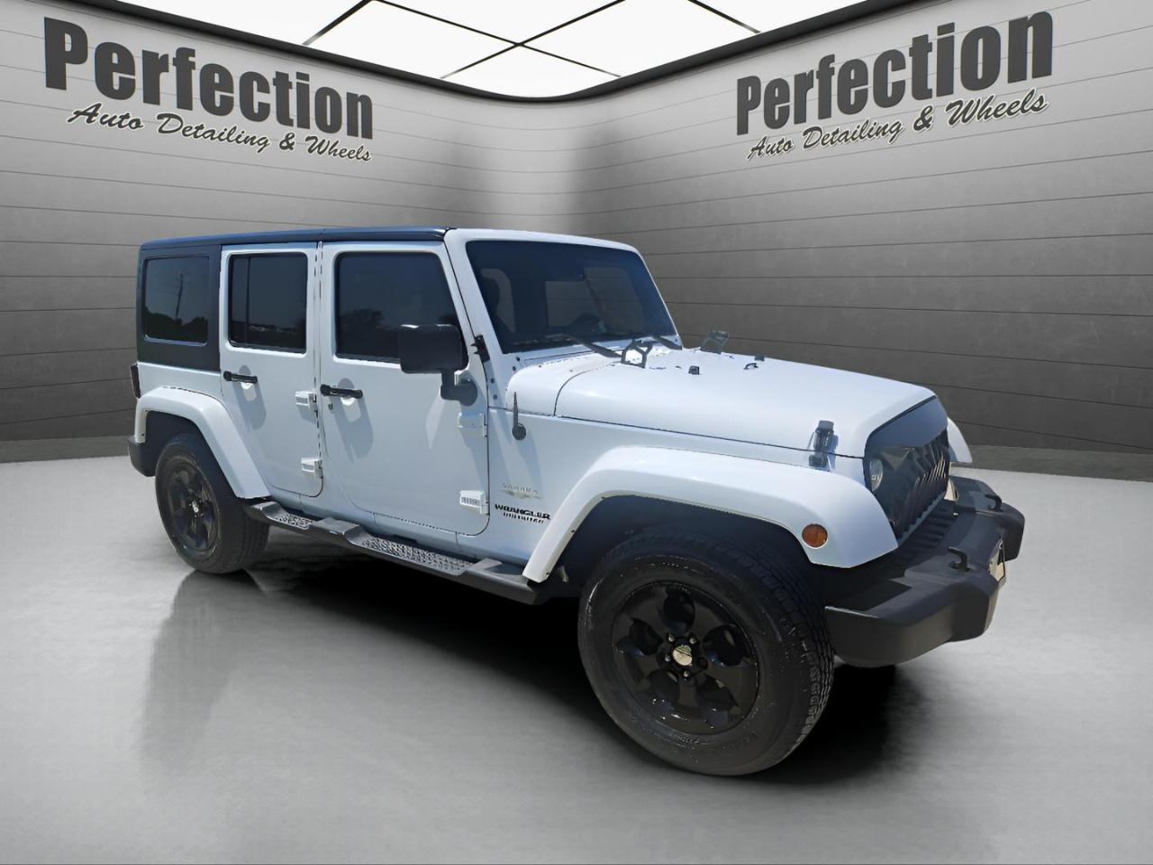 Jeep Wrangler Unlimited 4WD 4dr Sahara 2013