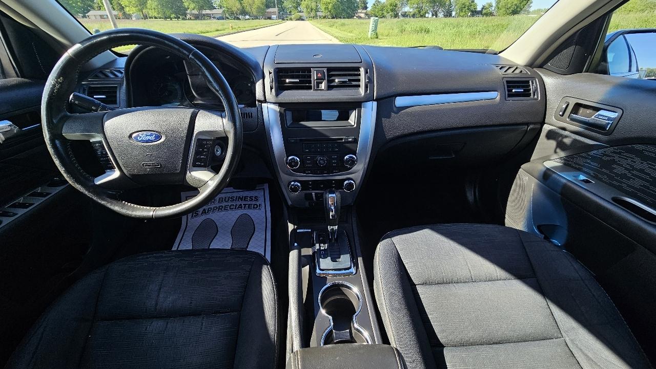 Ford Fusion 4dr Sdn SE FWD 2010