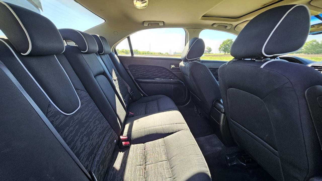 Ford Fusion 4dr Sdn SE FWD 2010