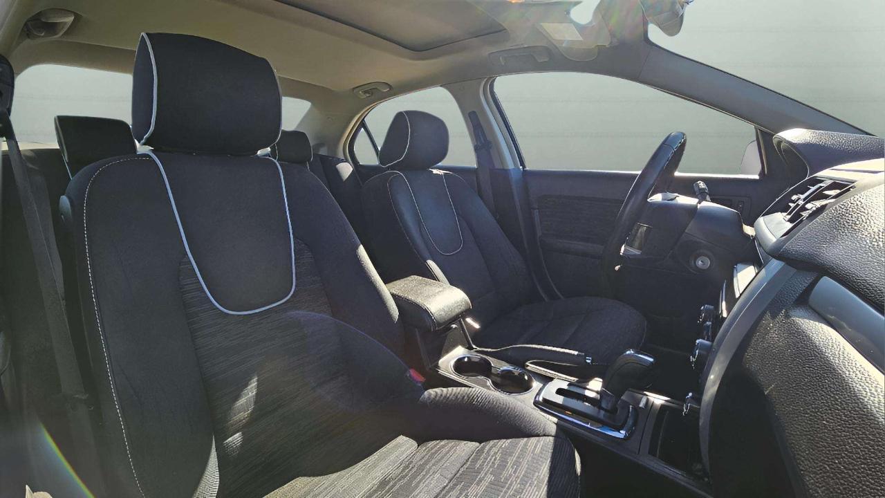 Ford Fusion 4dr Sdn SE FWD 2010