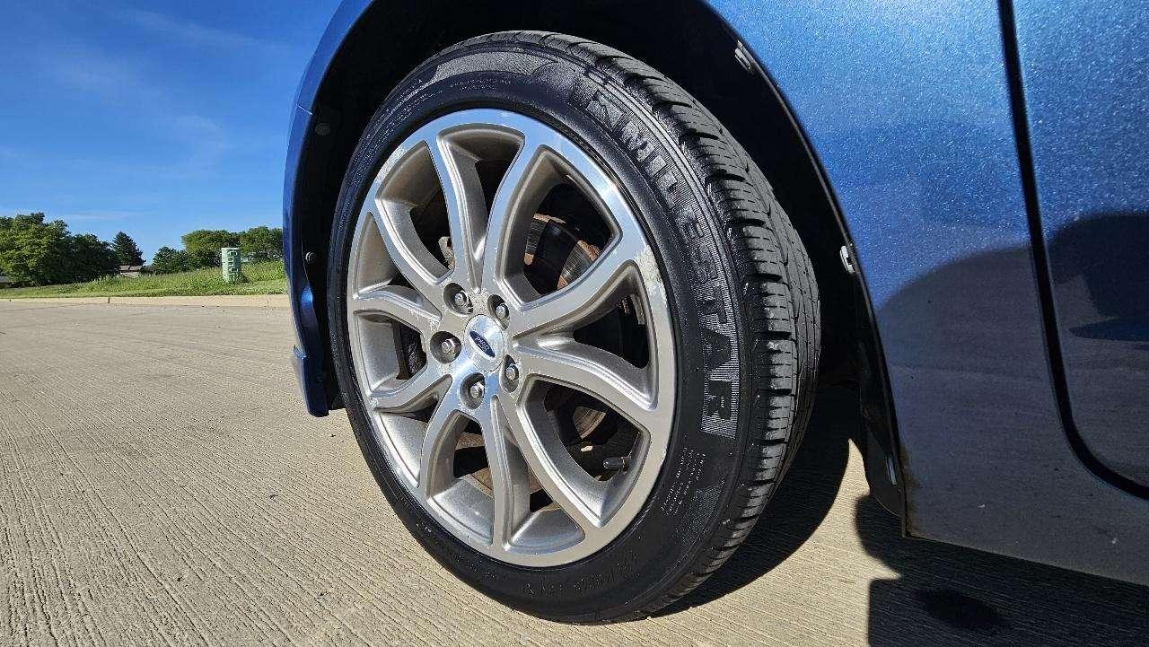 Ford Fusion 4dr Sdn SE FWD 2010
