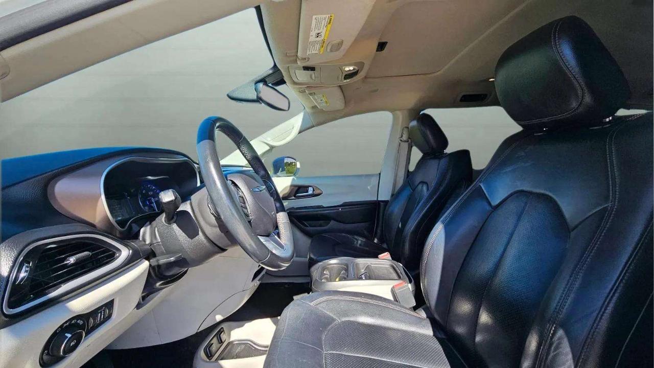 Chrysler Pacifica Touring L FWD 2018
