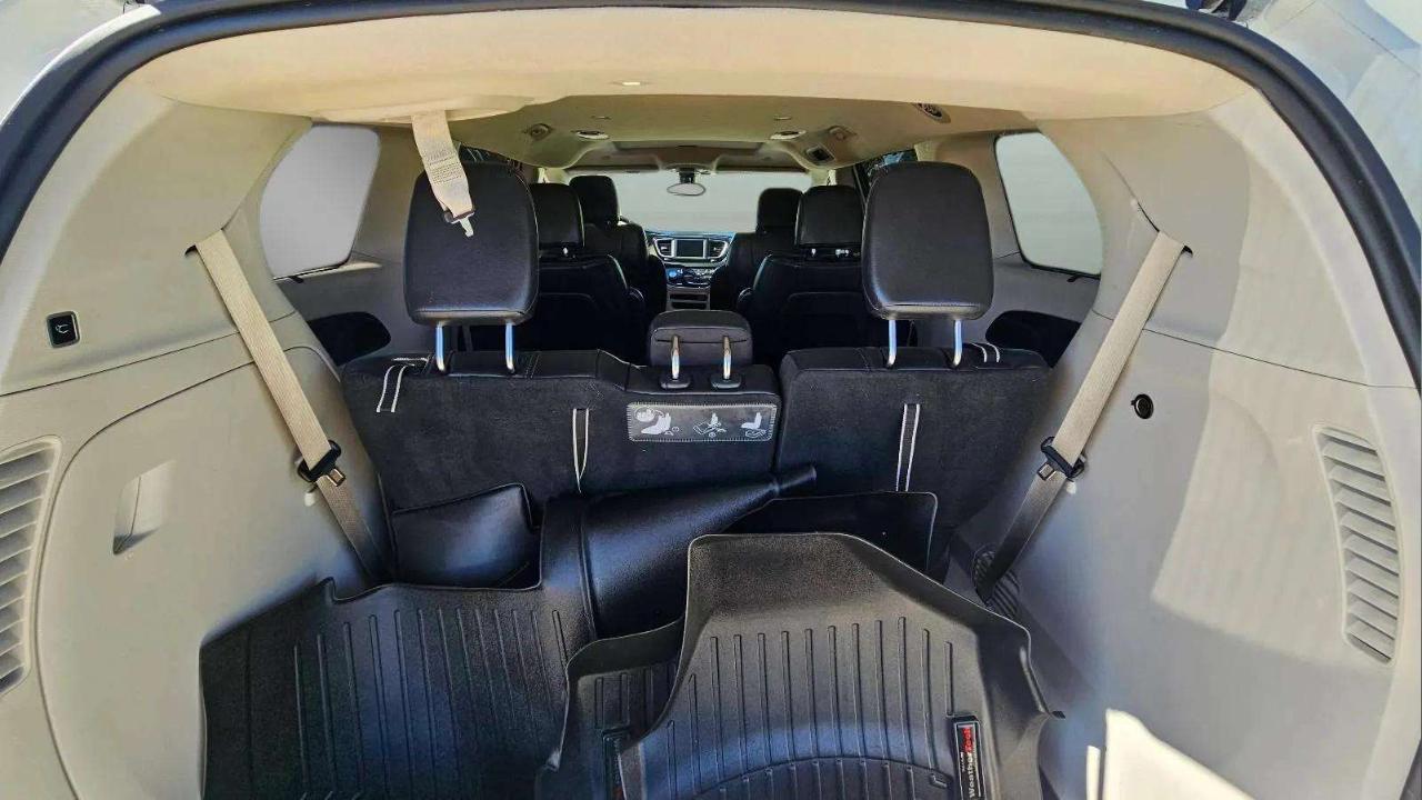 Chrysler Pacifica Touring L FWD 2018