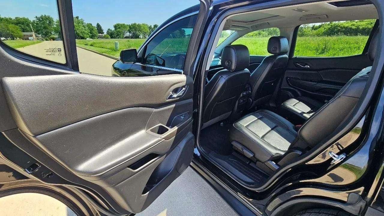 GMC Acadia FWD 4dr SLT 2020
