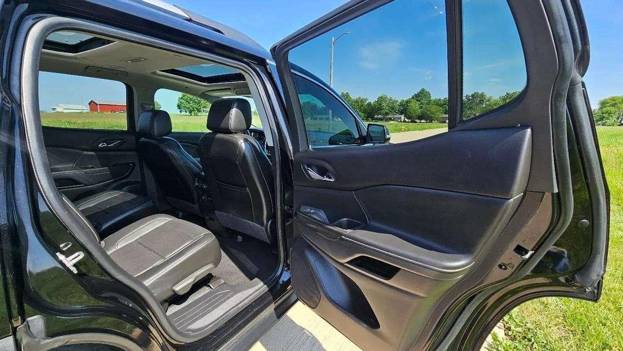 GMC Acadia FWD 4dr SLT 2020