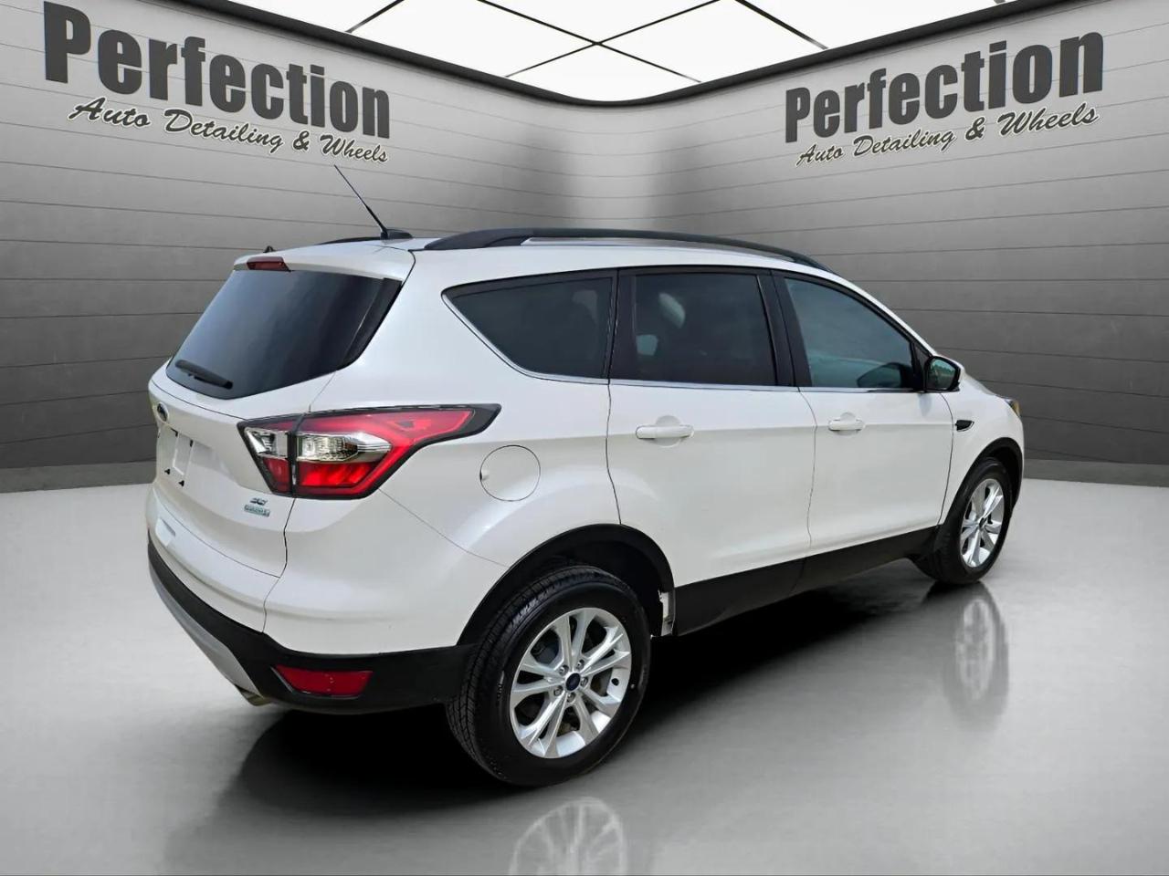 Ford Escape SE FWD 2017