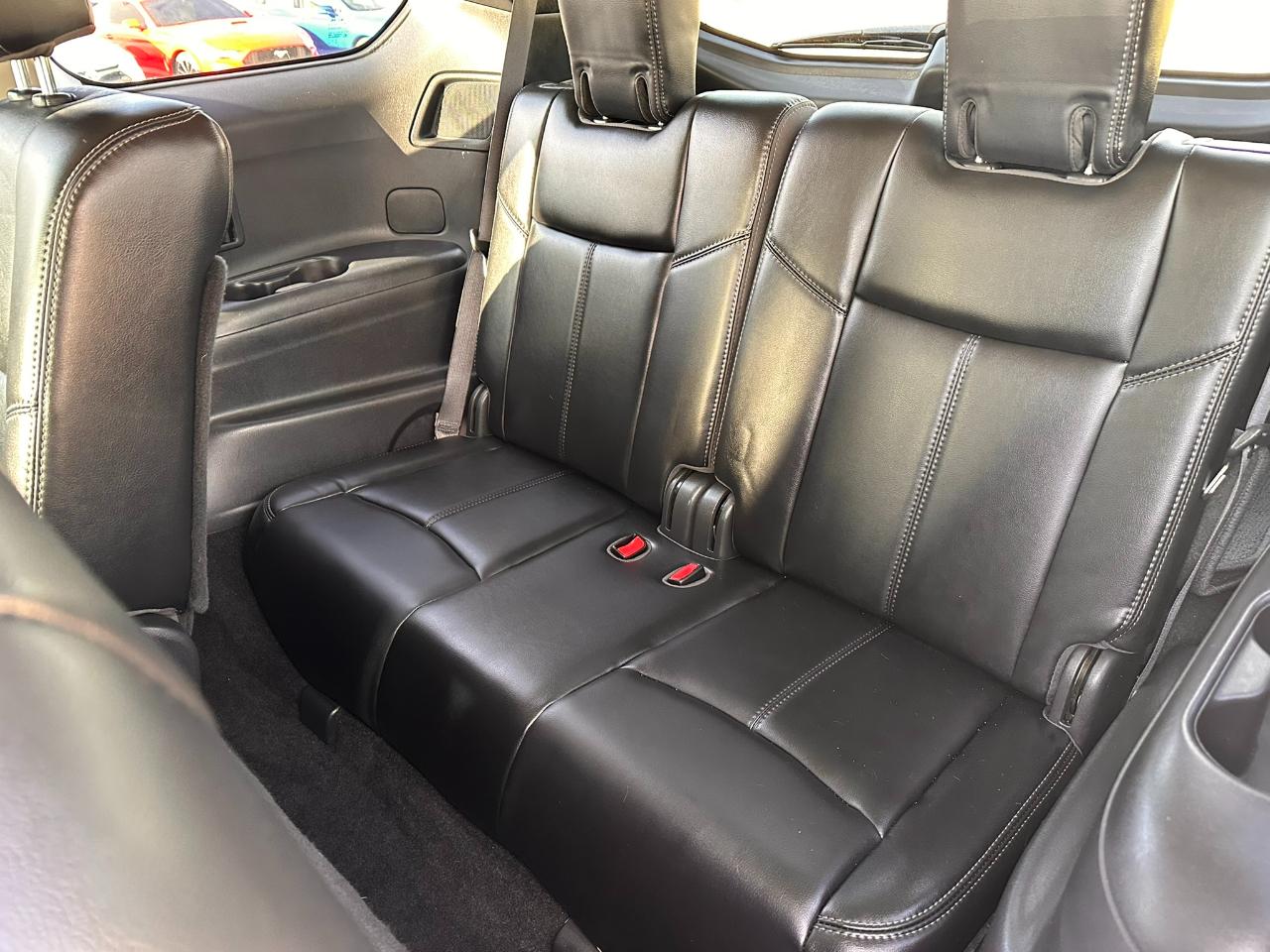 Nissan Pathfinder 4x4 SL 2017