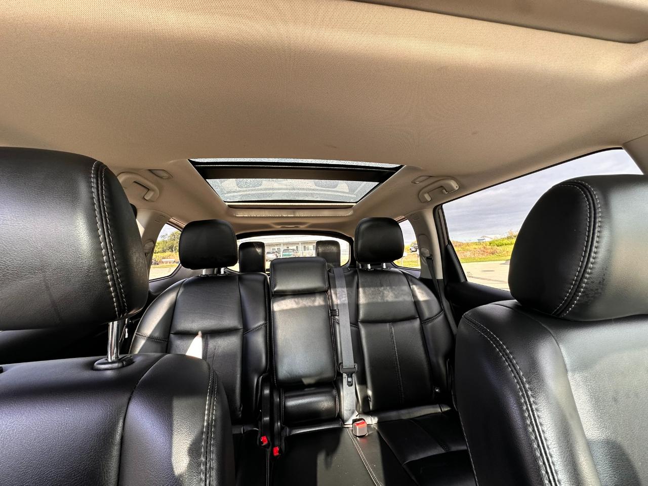 Nissan Pathfinder 4x4 SL 2017