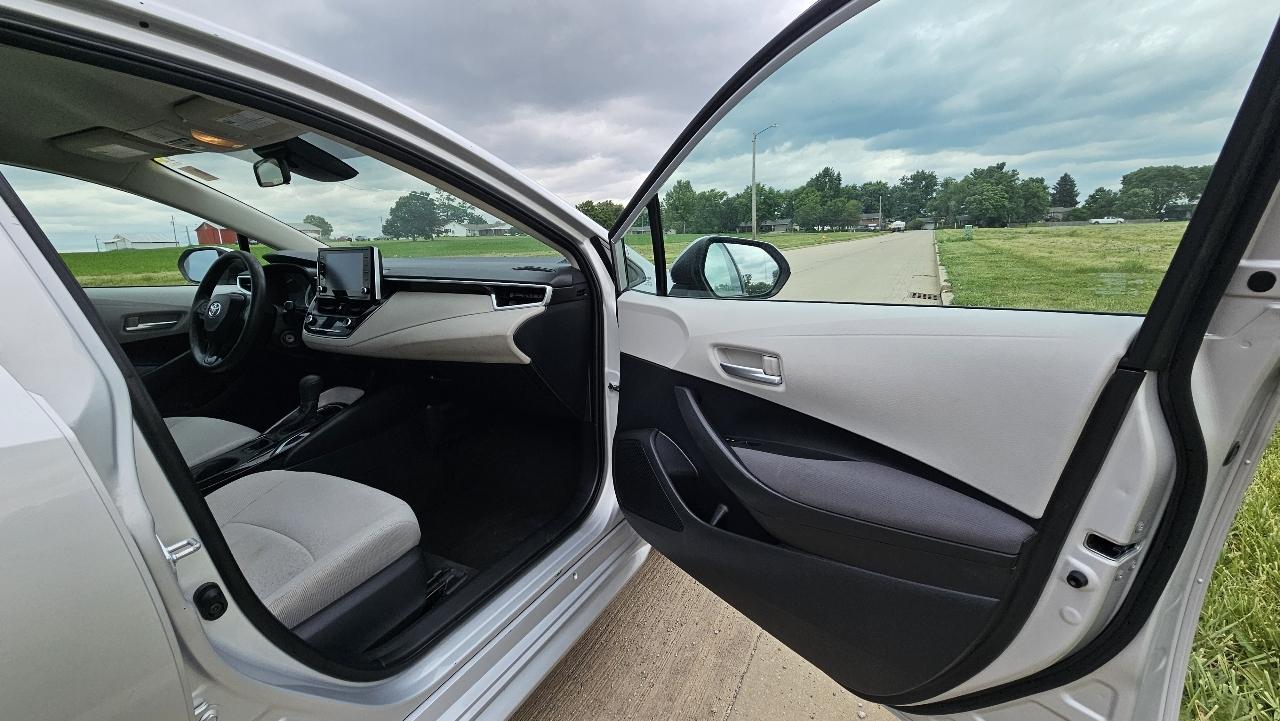 Toyota Corolla LE CVT (Natl) 2020