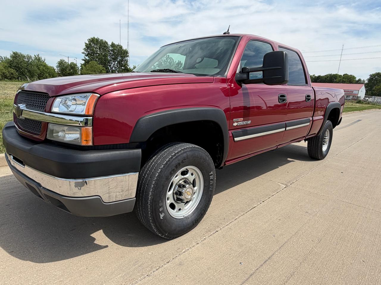 Chevrolet Silverado 2500HD Crew Cab 153" WB 4WD LT 2004