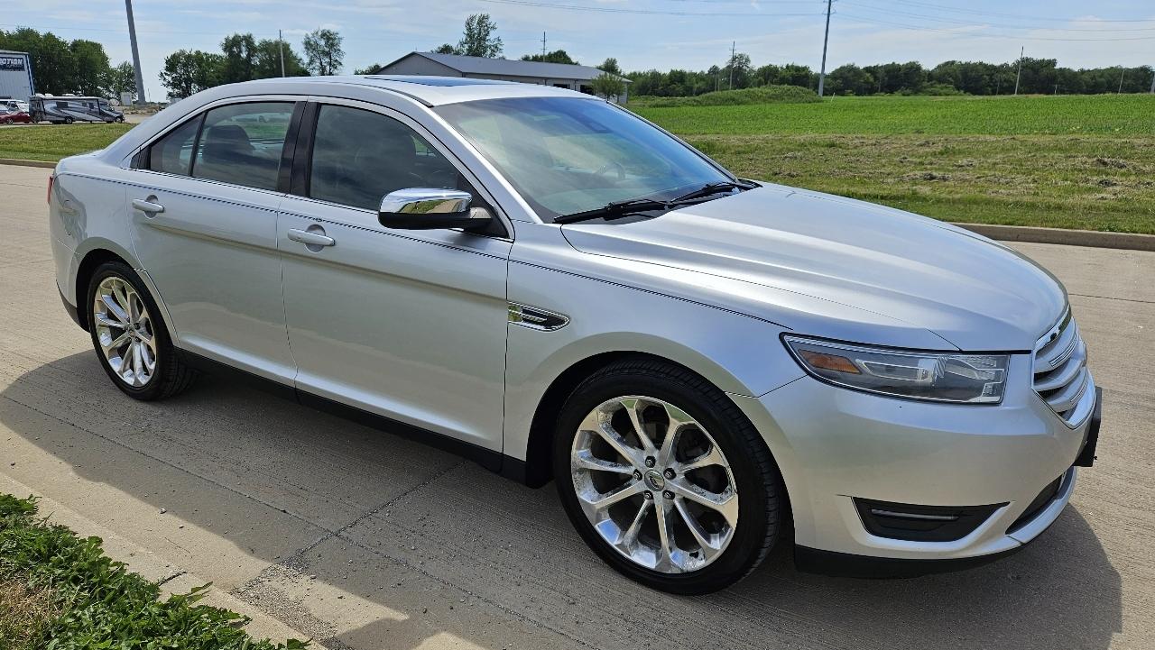 Ford Taurus 4dr Sdn Limited FWD 2014