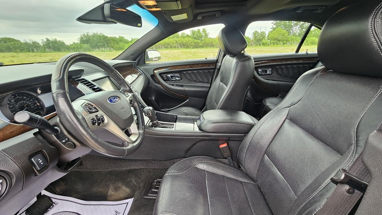 Ford Taurus 4dr Sdn Limited FWD 2014