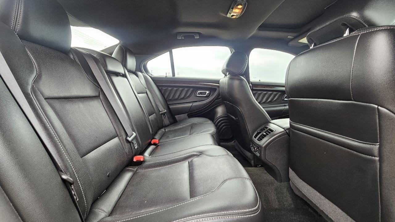 Ford Taurus 4dr Sdn Limited FWD 2014