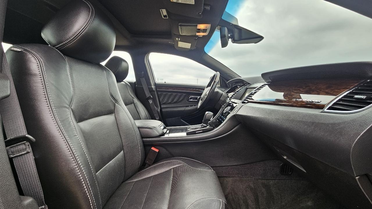 Ford Taurus 4dr Sdn Limited FWD 2014
