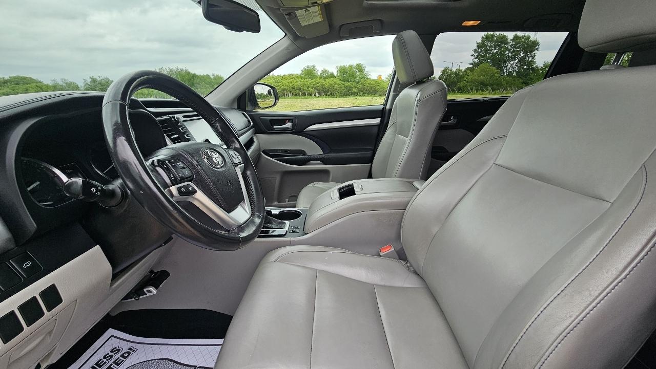 Toyota Highlander AWD 4dr V6 XLE (Natl) 2015