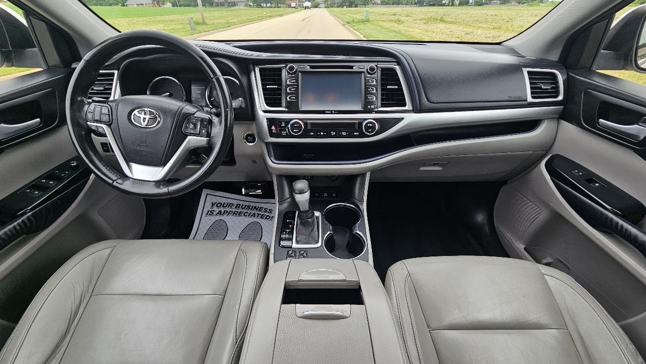 Toyota Highlander AWD 4dr V6 XLE (Natl) 2015