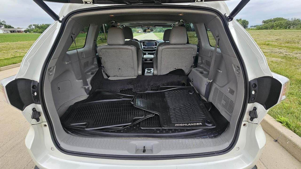 Toyota Highlander AWD 4dr V6 XLE (Natl) 2015