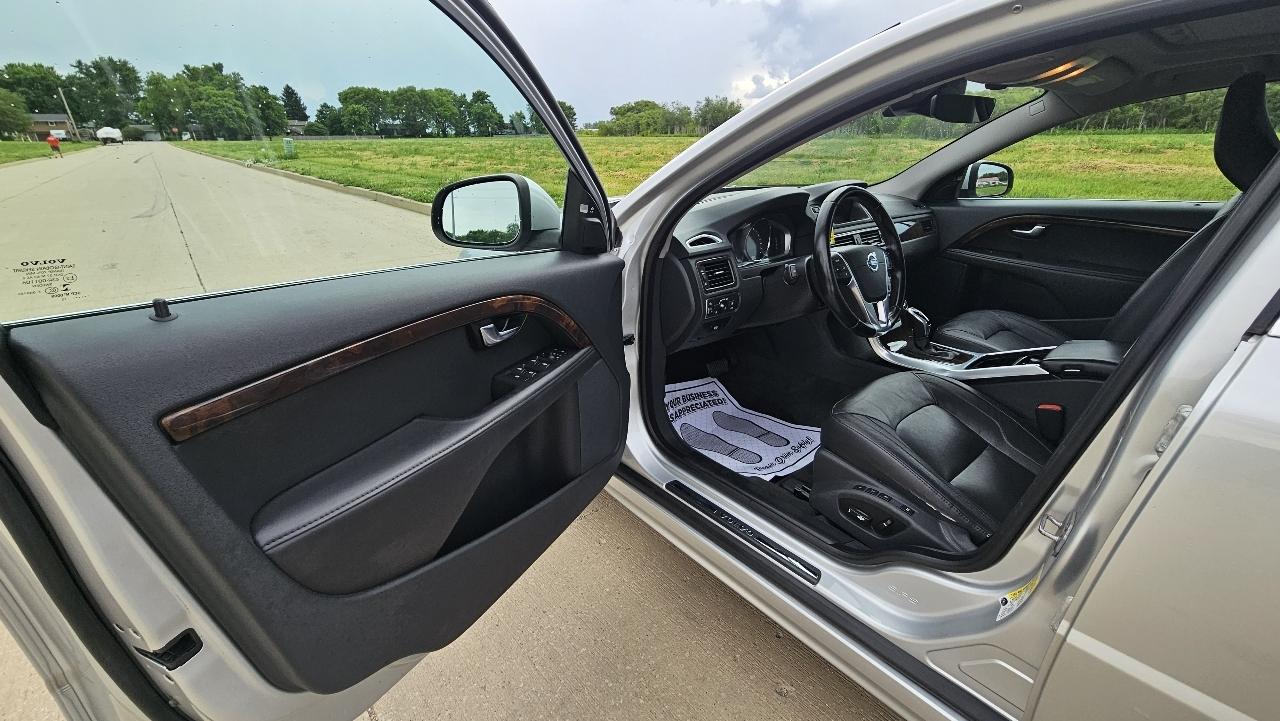Volvo S80 2015.5 4dr Sdn T6 AWD 2015
