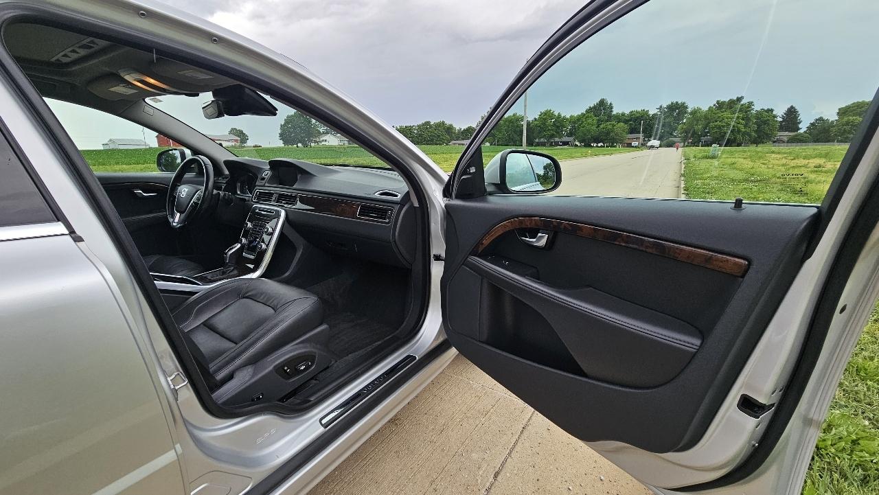 Volvo S80 2015.5 4dr Sdn T6 AWD 2015
