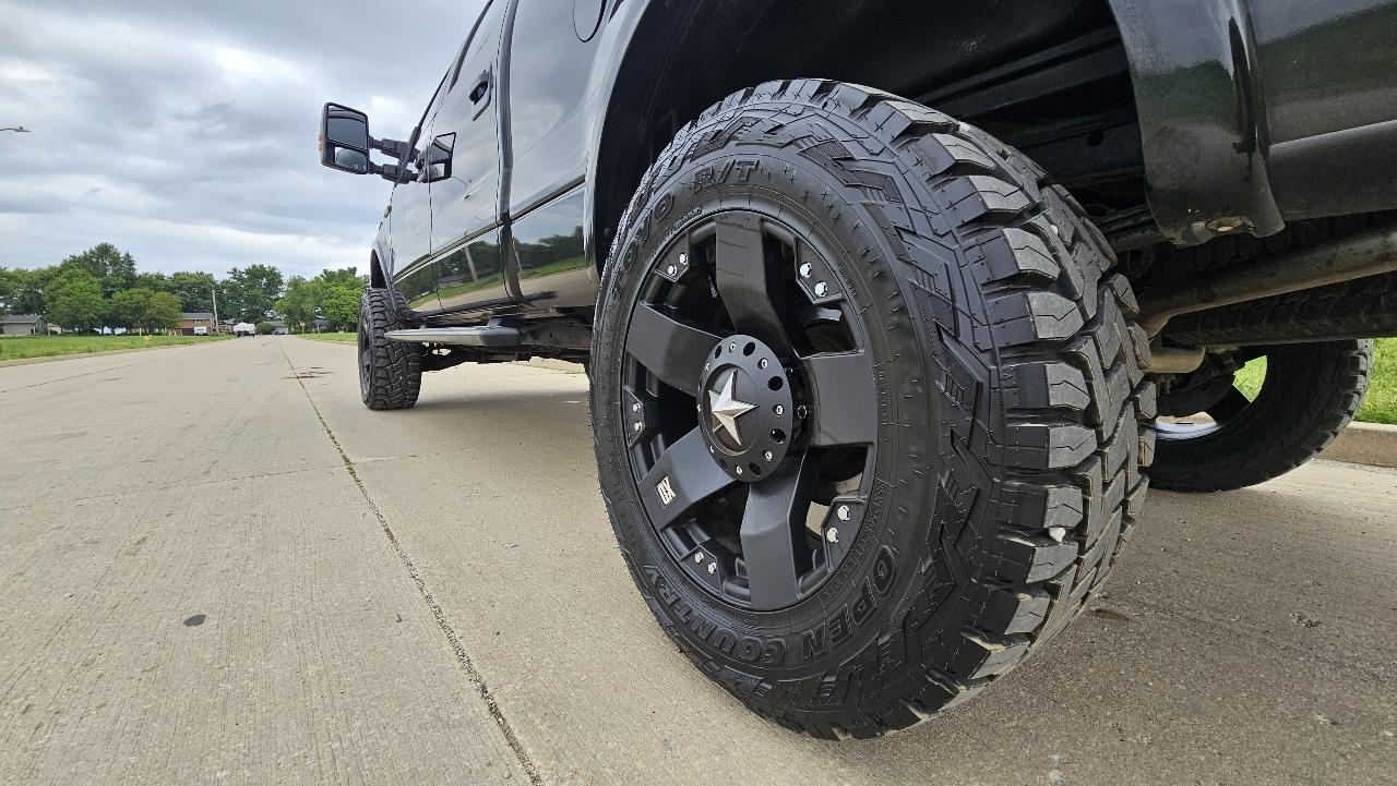 Ford F-150 4WD SuperCrew 145" Platinum 2013