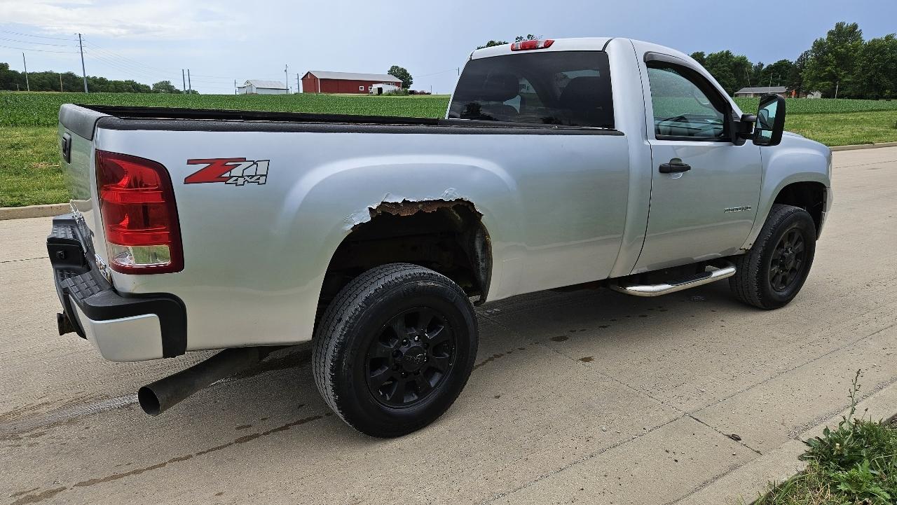 GMC Sierra 3500HD 4WD Reg Cab 133.7" SLE 2014