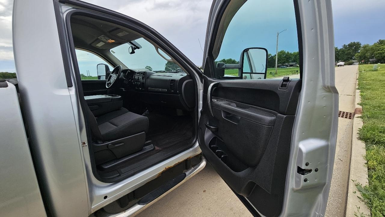GMC Sierra 3500HD 4WD Reg Cab 133.7" SLE 2014