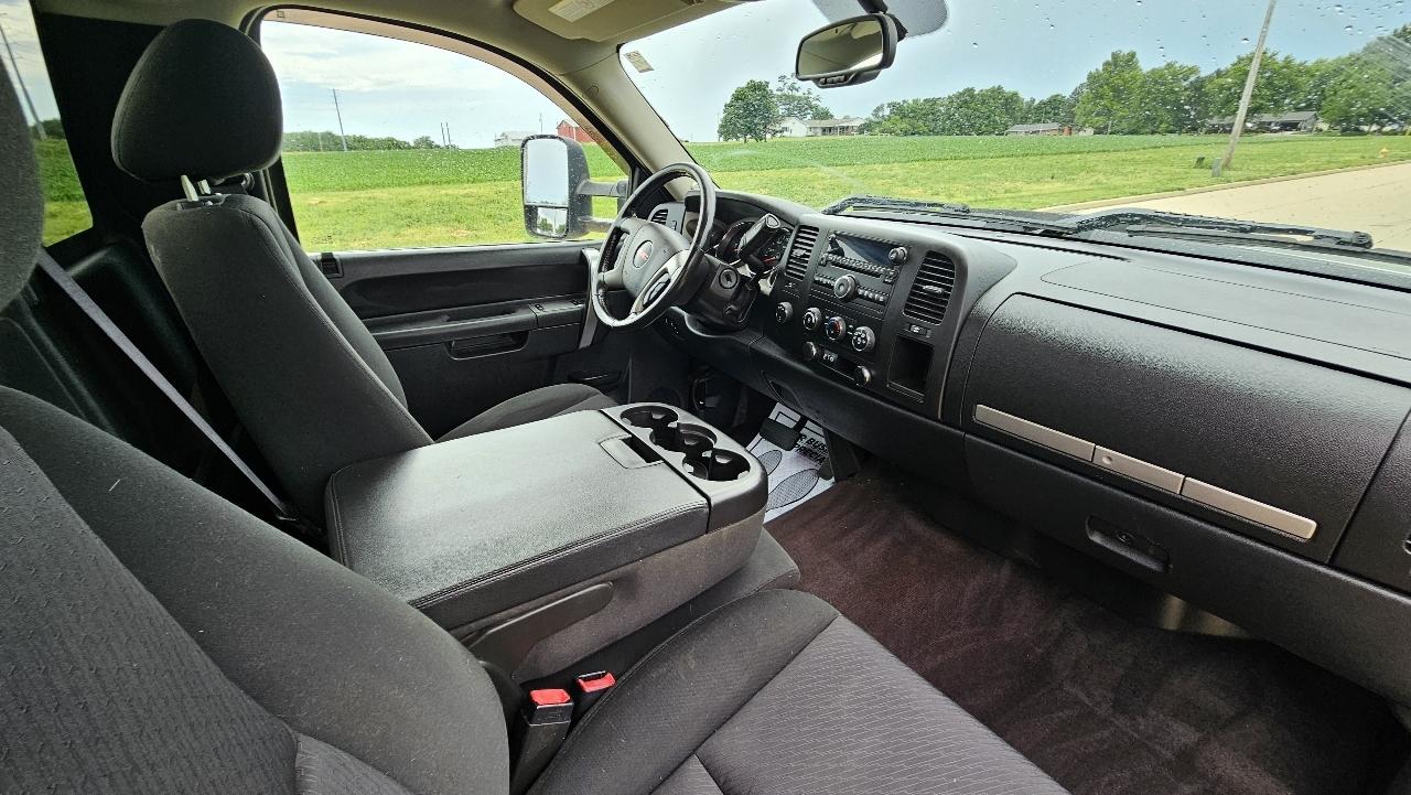 GMC Sierra 3500HD 4WD Reg Cab 133.7" SLE 2014