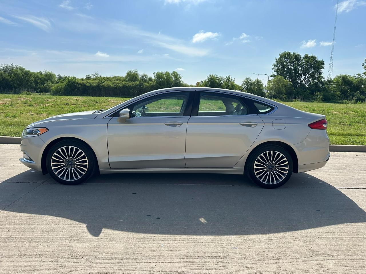 Ford Fusion SE FWD 2017