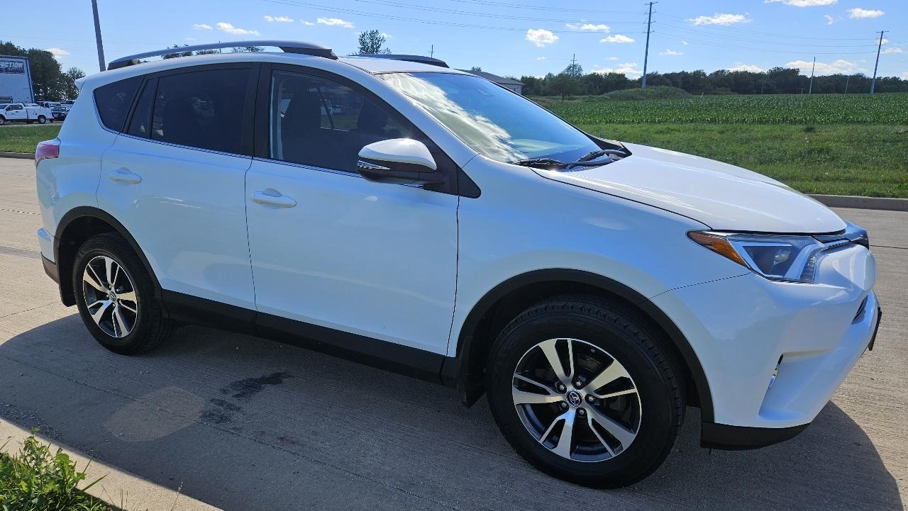 Toyota RAV4 Adventure AWD (Natl) 2018