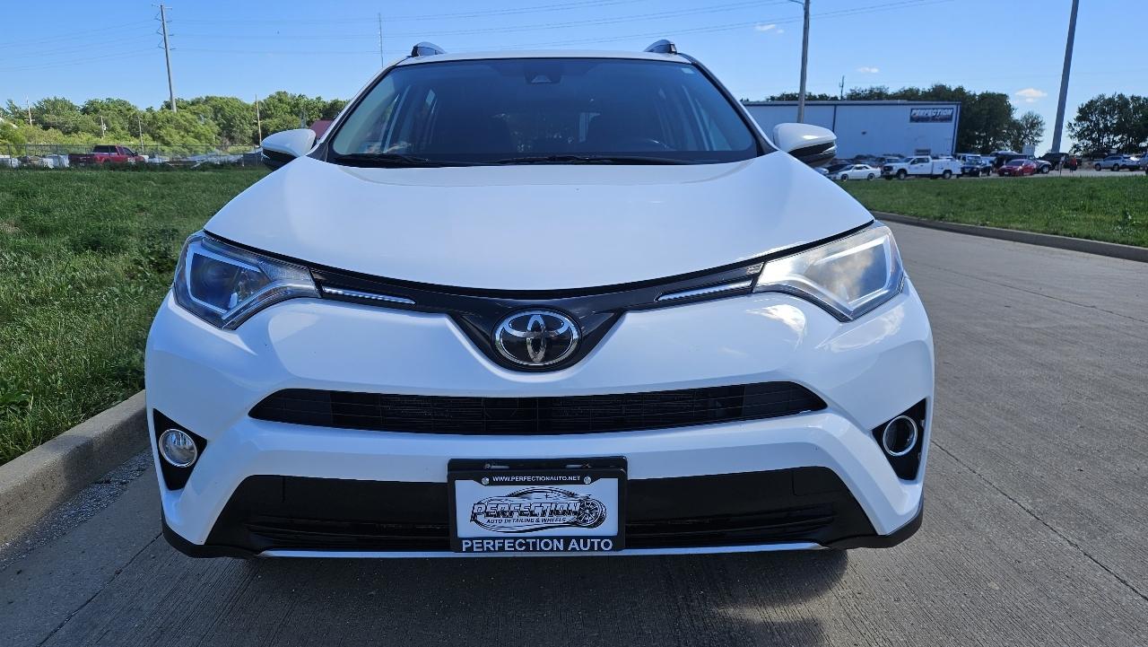 Toyota RAV4 Adventure AWD (Natl) 2018