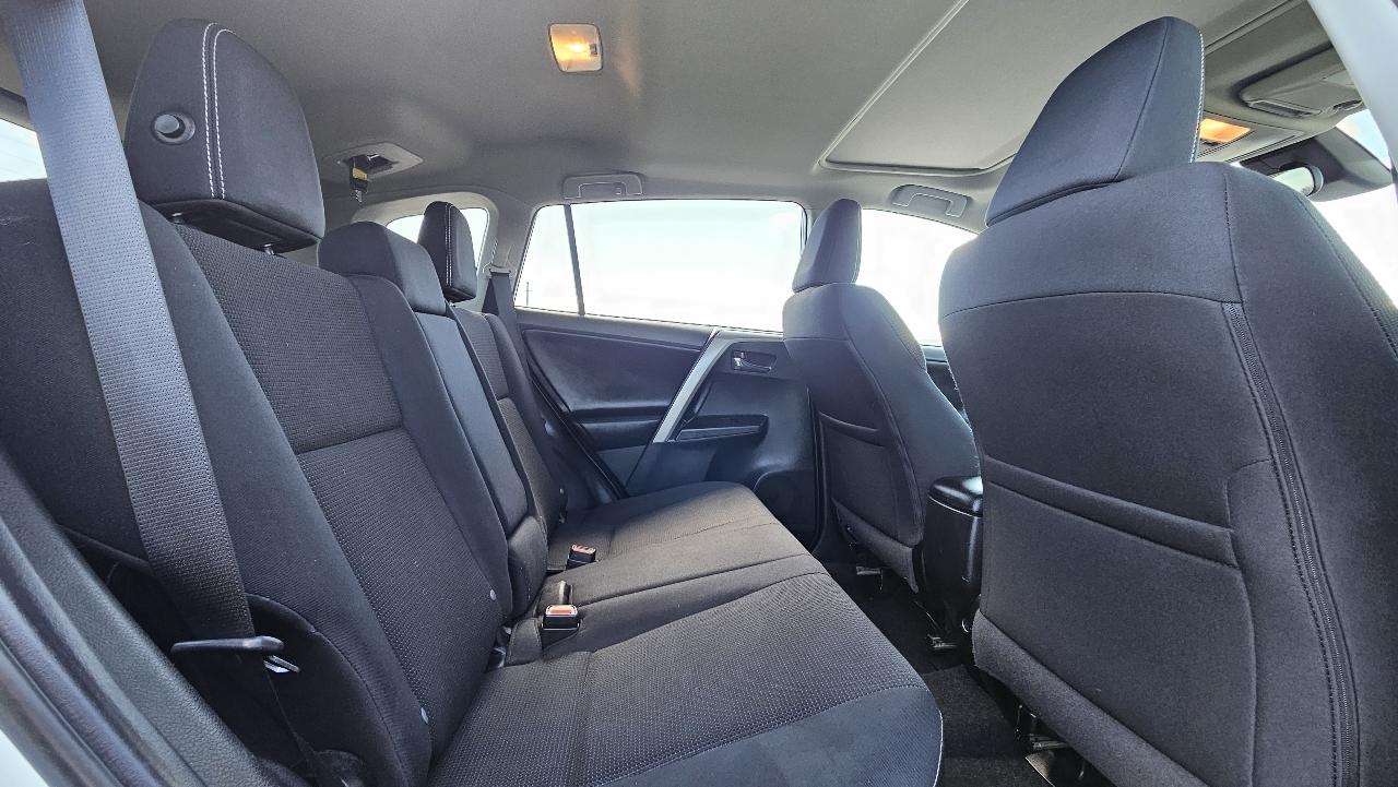 Toyota RAV4 Adventure AWD (Natl) 2018