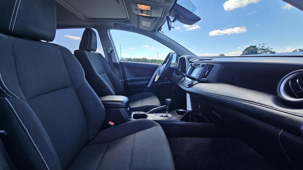 Toyota RAV4 Adventure AWD (Natl) 2018