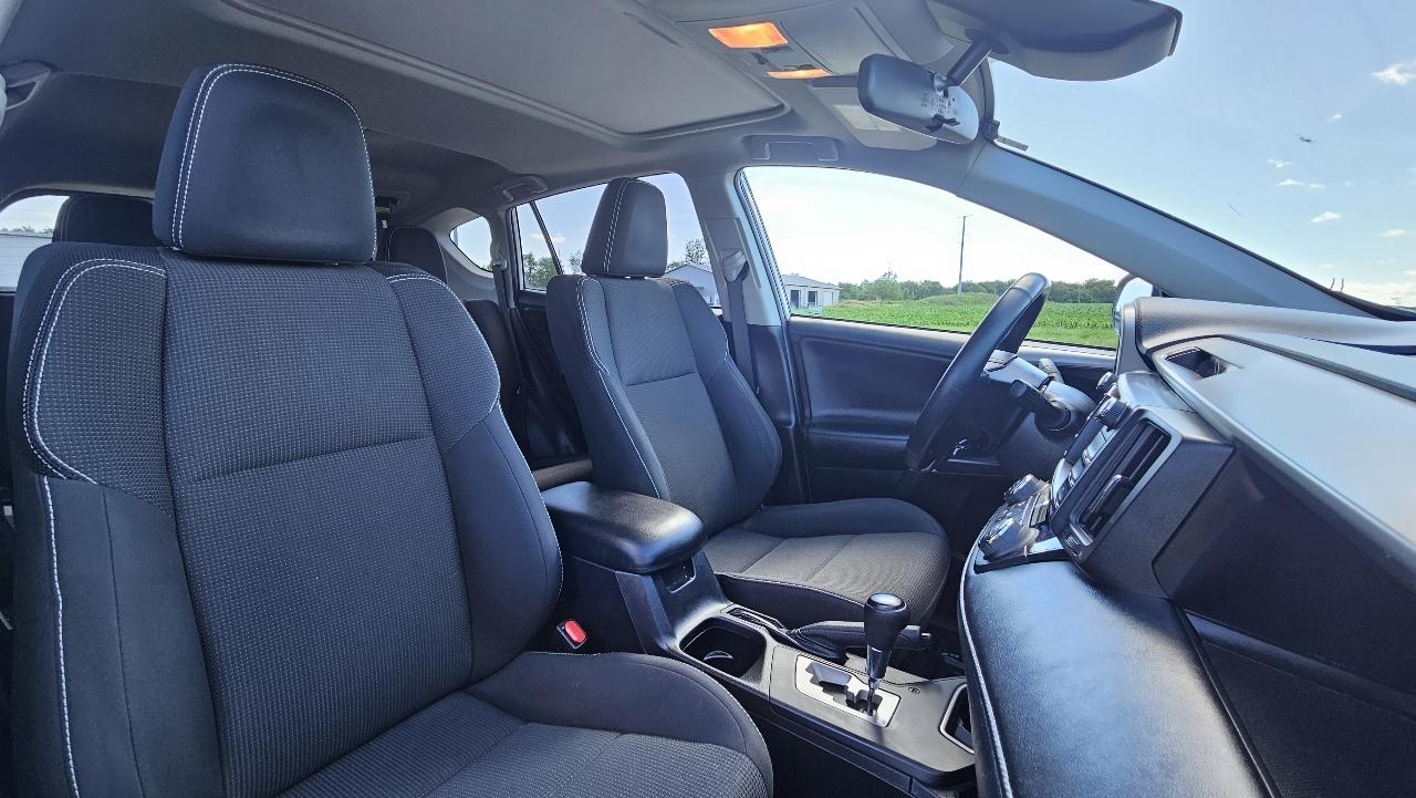 Toyota RAV4 Adventure AWD (Natl) 2018