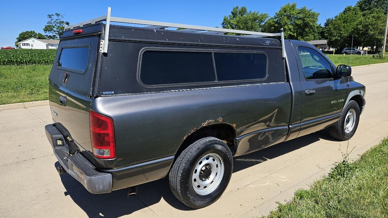 Dodge Ram 1500 2dr Reg Cab 120.5" WB ST 2003